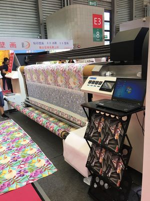Mesin Format Besar Otomatis Mesin Digital Printing Kain 1500W