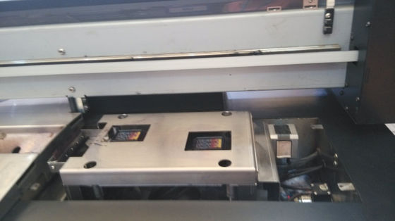 Mesin Cetak Sublimasi Kain Cermin 3.2M Untuk Pembuatan Bendera Indoor &amp; Outdoor