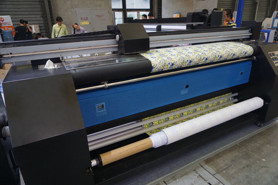 2.2m Tekstil Digital Mesin Percetakan Kain Pemanasan Di Dalam Bendera Kain Printer