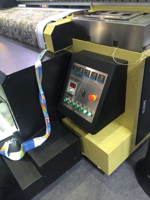 Mesin Cetak Sublimasi Dengan 4 Kepala Epson DX7 Untuk Berbagai Pembuatan Bendera