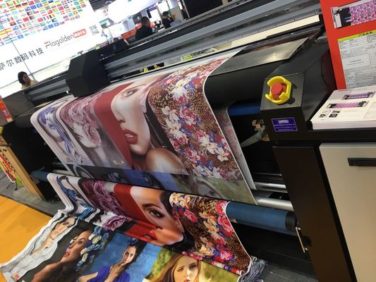 Mesin Cetak Bendera Banner Polyester Type Roll To Roll