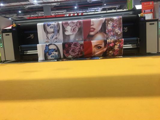 Mesin Digital Printing Tekstil Otomatis Dengan Tiga Epson 4720 Head