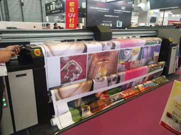 5.5KW Gross Power Format Besar Printer Tekstil Roll To Roll Dual CMYK Warna