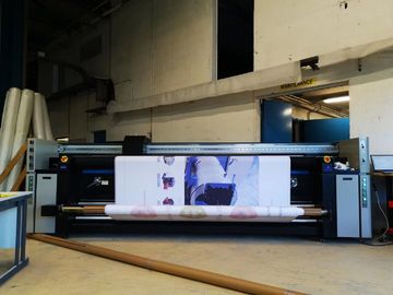 Mesin Pencetakan Kain Digital Akurat 2300mm Lebar Pencetakan Maks Dengan Non-Stop Running