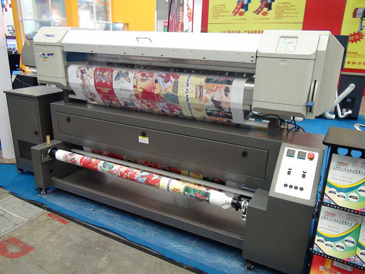Resolusi Tinggi Dual 4 Warna Mutoh Sublimasi Printer Untuk Luar Menggunakan