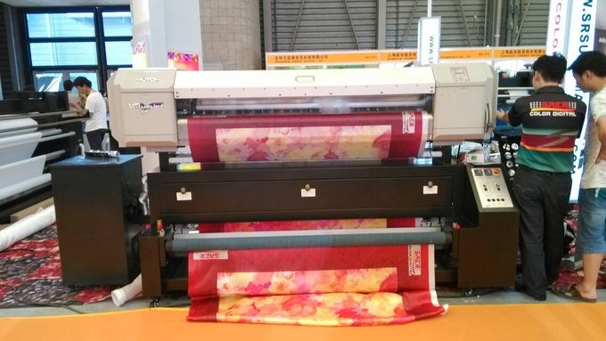 Polyester Tekstil Mutoh Sublimasi Printer Inkjet Printer Roll To Roll Dual CMYK Warna 3